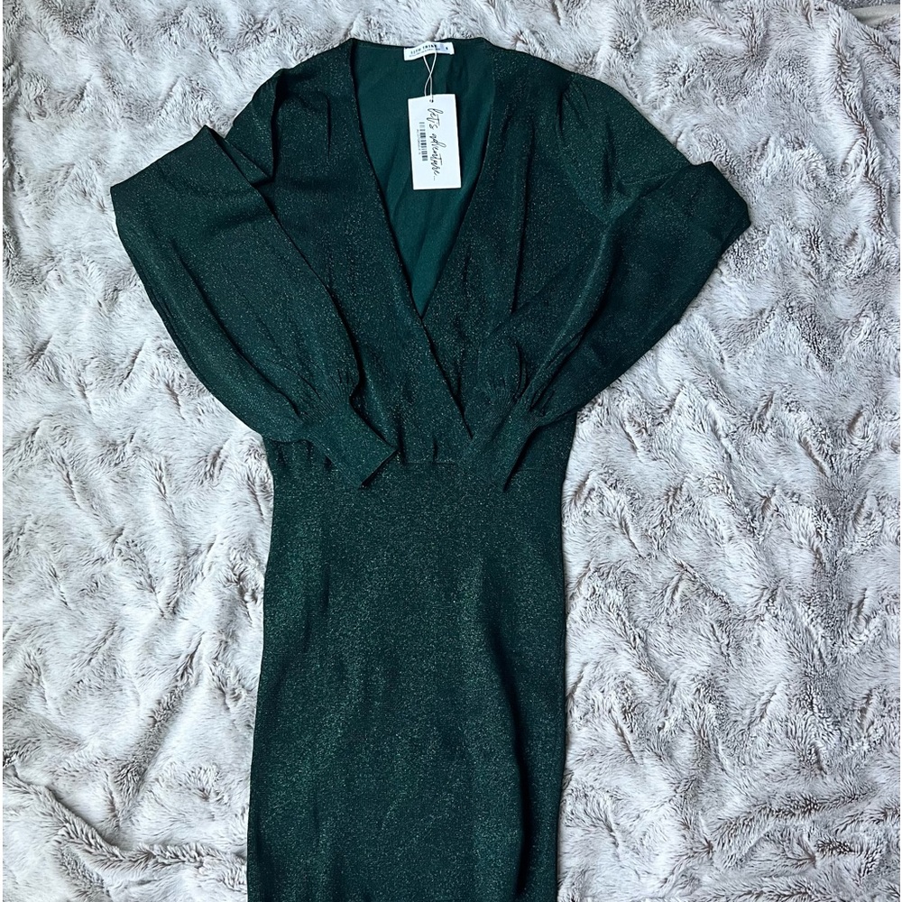 Sanibel Emerald Shimmer Mini Dress
by 12th Tribe - Picture 4 of 6